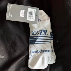 New Balance 2025 London Marathon Size small socks NWT